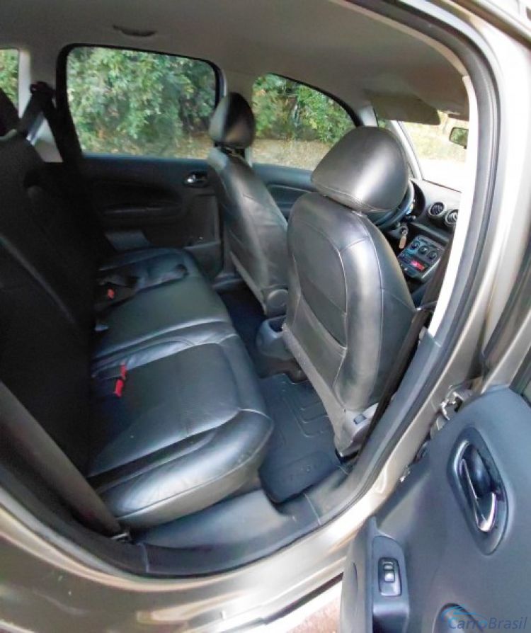 Veicar Multimarcas | Air Cross 1.6 Glx automatico 13/13 - foto 8