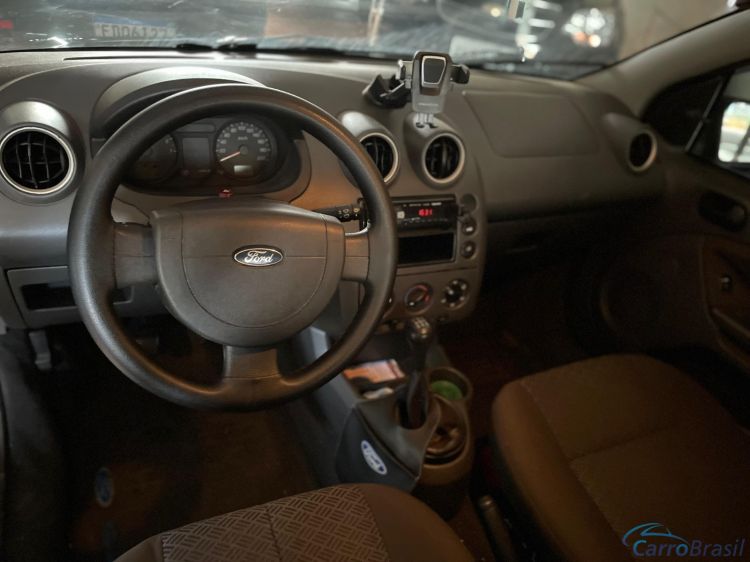 Ceará Autozero | Fiesta Sedan 1.0 07/07 - foto 3