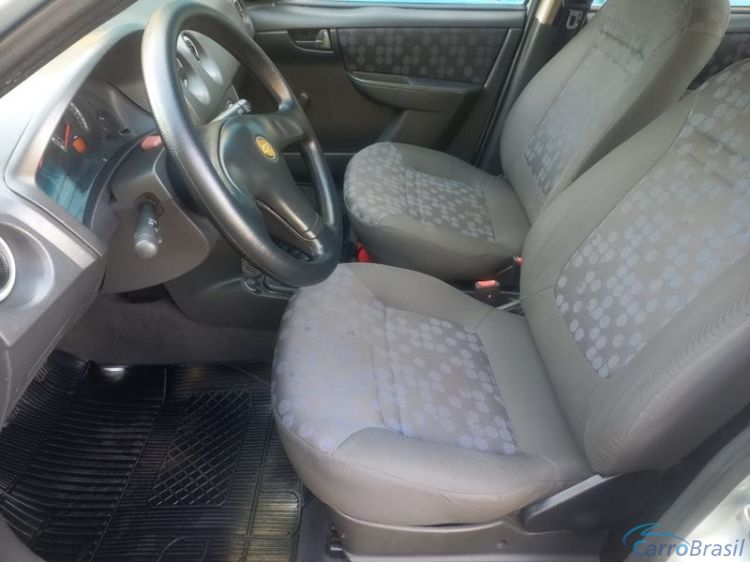 R.L. Veículos | Prisma 1.4 MPFI Joy 8V 4P. 09/09 - foto 9