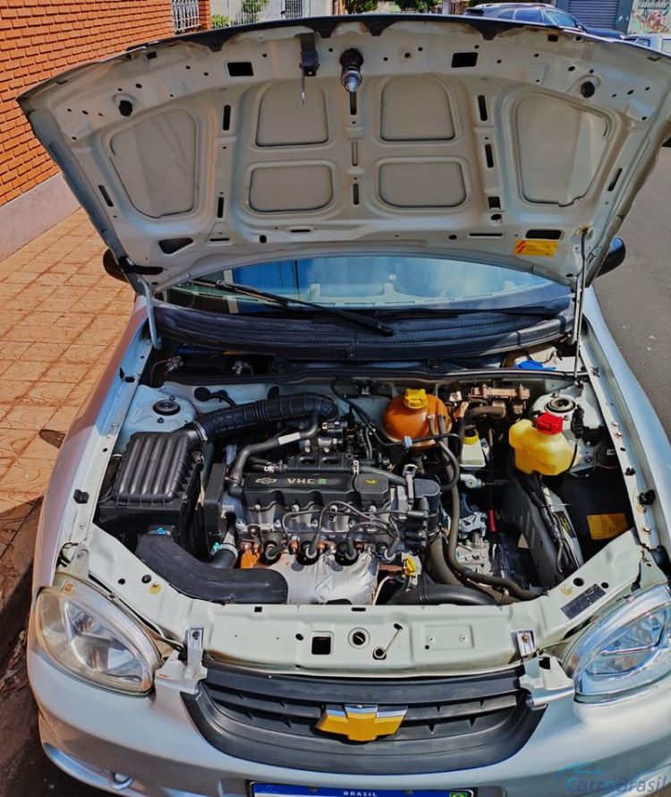 FastMotors | Corsa Sedan Classic 1.0 Life 8V 4P. 09/10 - foto 8