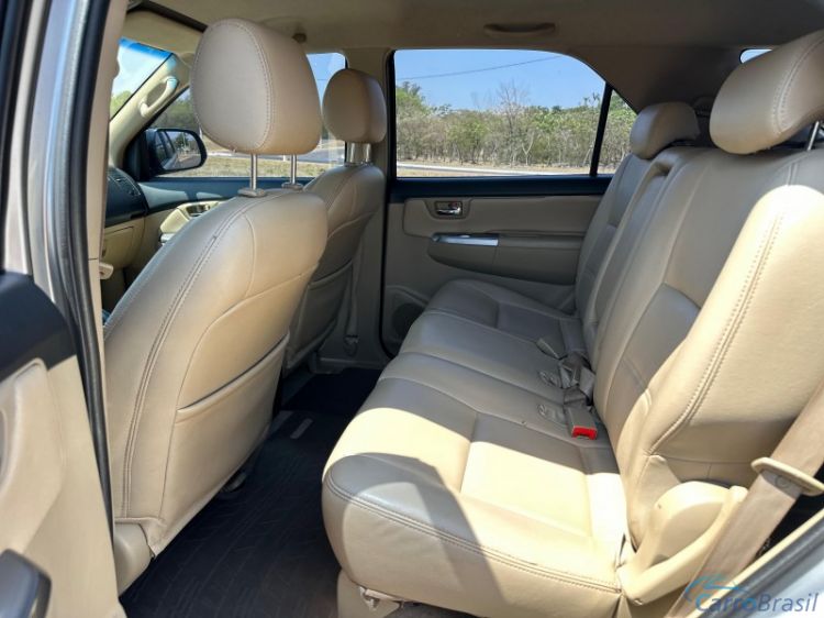 Vem Car Veículos | Hilux SR FLEX AUTOMATICO COMPLETO 15/15 - foto 8