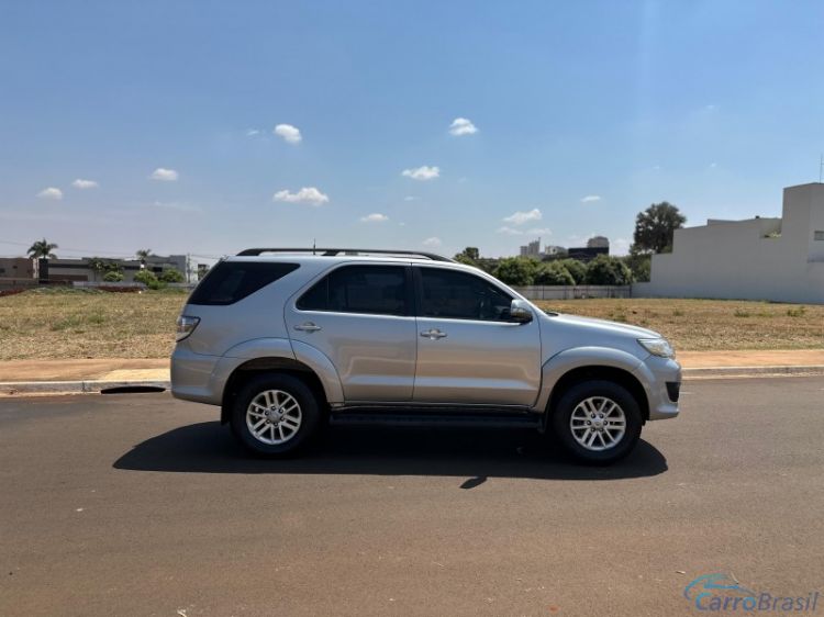 Vem Car Veículos | Hilux SR FLEX AUTOMATICO COMPLETO 15/15 - foto 10