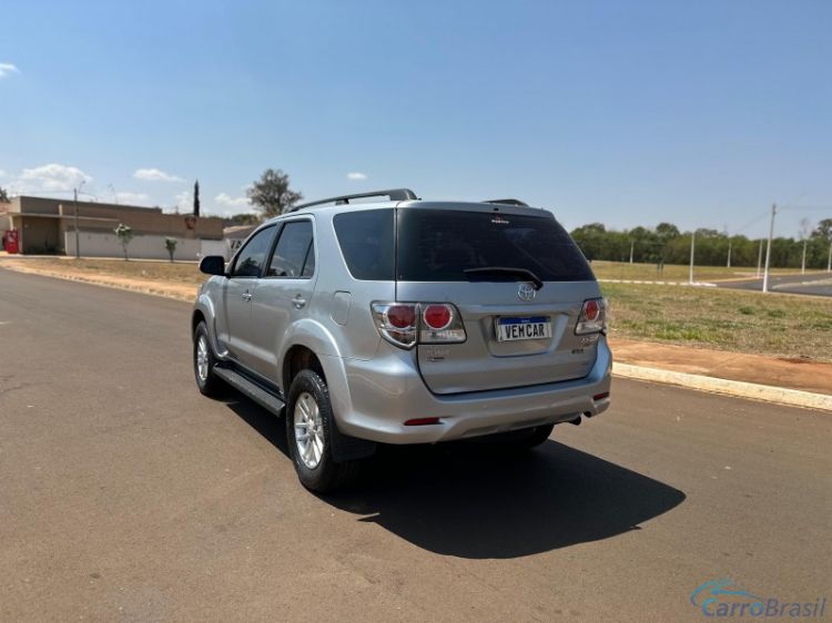 Vem Car Veículos | Hilux SR FLEX AUTOMATICO COMPLETO 15/15 - foto 6