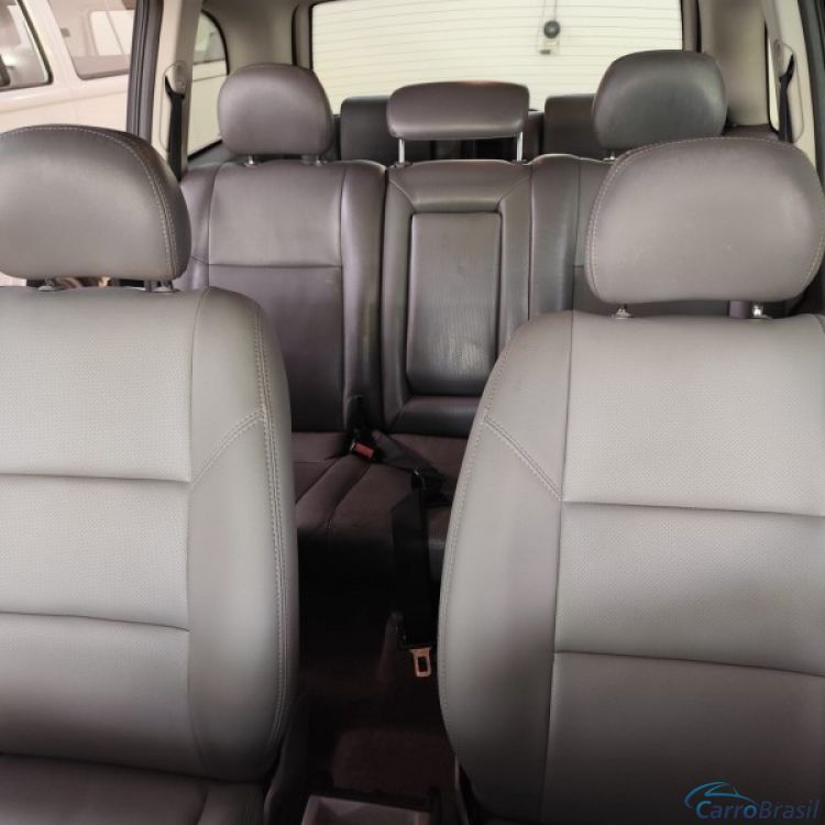 Cristal Veiculos | Zafira Elite Flex 06/06 - foto 7