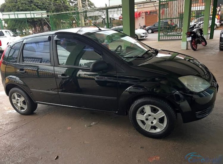 Alemão Veículos | Fiesta Hatch 1.0 4P. 06/06 - foto 4