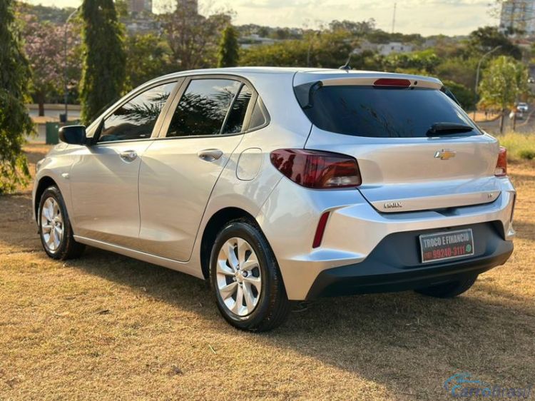 A&T Veículos RP | Onix LT 1.0 manual 21/21 - foto 2