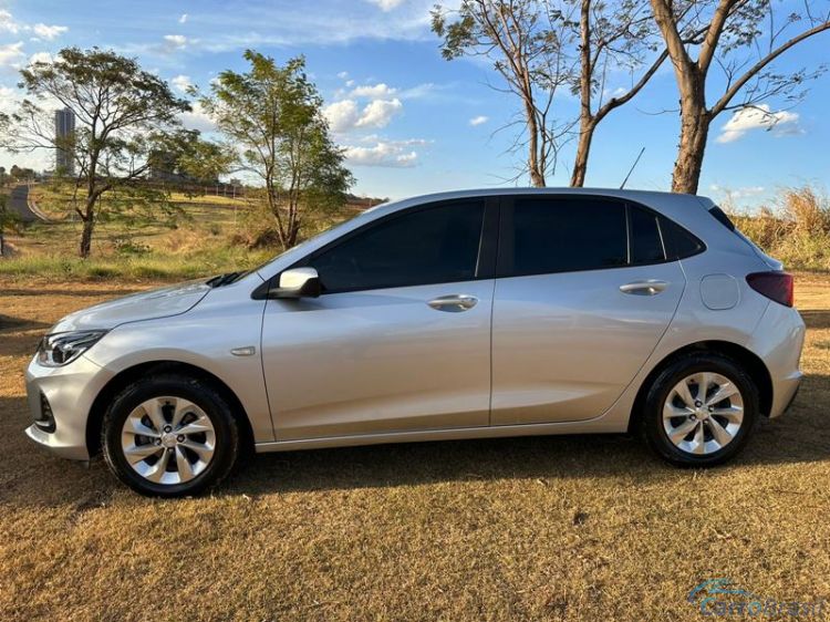 A&T Veículos RP | Onix LT 1.0 manual 21/21 - foto 9