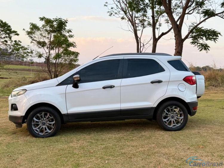 A&T Veículos RP | EcoSport FREESTYLE 1.6 13/13 - foto 9