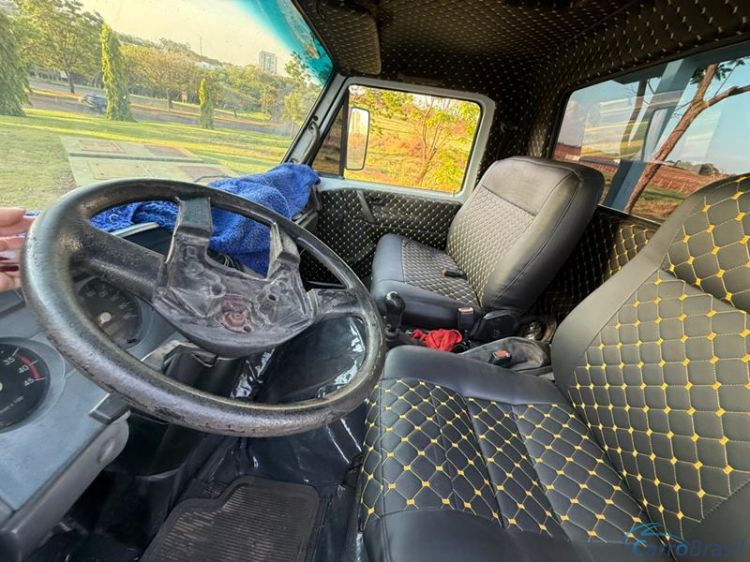 A&T Veículos RP | 5-140 Guincho 09/09 - foto 3