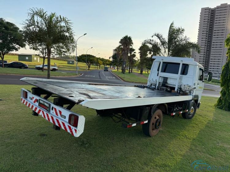 A&T Veículos RP | 5-140 Guincho 09/09 - foto 10