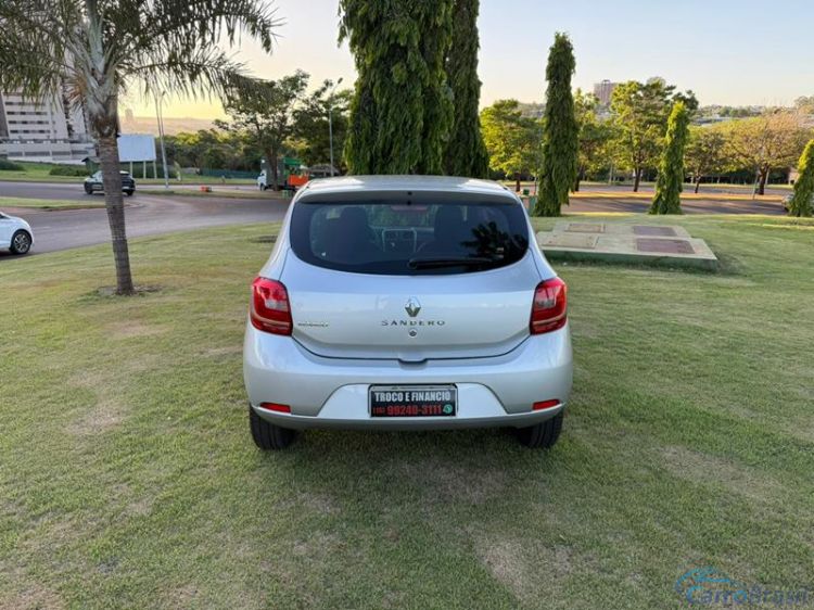 A&T Veículos RP | Sandero AUTHENTIQUE 1.0 18/18 - foto 6