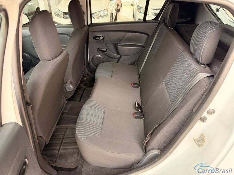 Alexandre Automoveis | Sandero Authentic 1.0 4P. 19/19 - foto 5