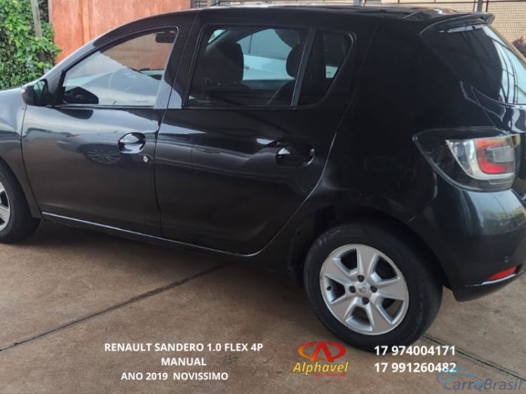 Alphavel Multimarcas | Sandero RENAULT SANDERO 1.0 FLEX 4 P MANUAL 19/19 - foto 3