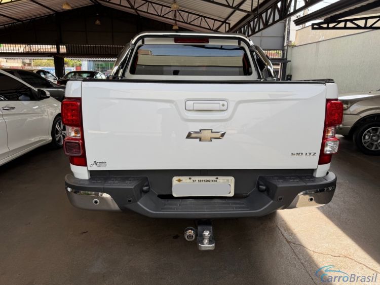 Avenida Veículos | S-10 LTZ 14/14 - foto 2