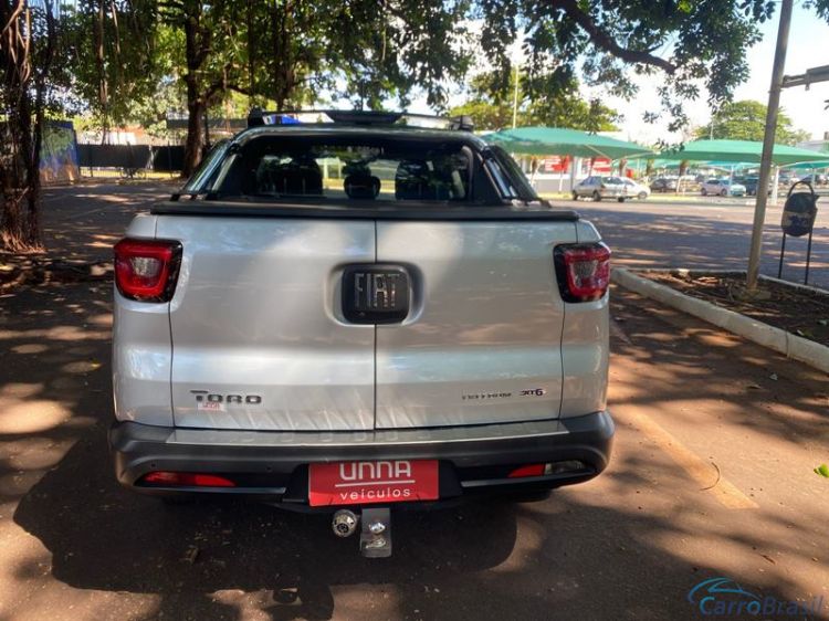 Unna Veículos | Toro 1.8 Open Edition 4P. 16/17 - foto 6