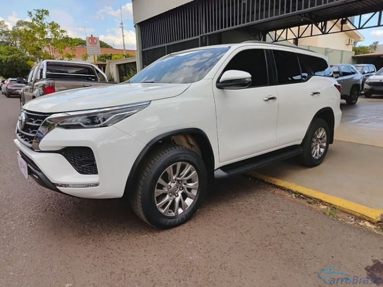 Tonin Automóveis | Hilux SW4 SRV 2.7 Aut. 7L 4P. 21/21 - foto 9