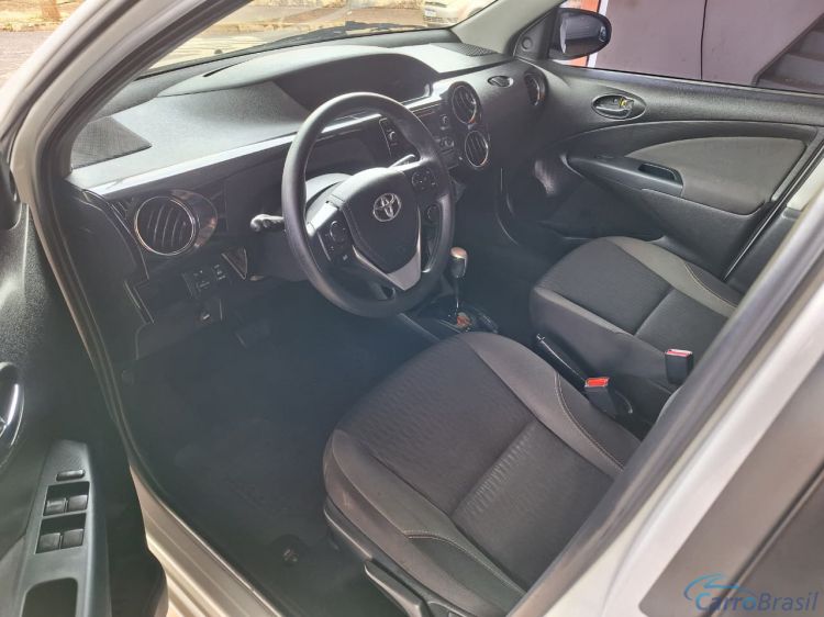 Alexandre Automoveis | Etios XS 1.5 18/18 - foto 10