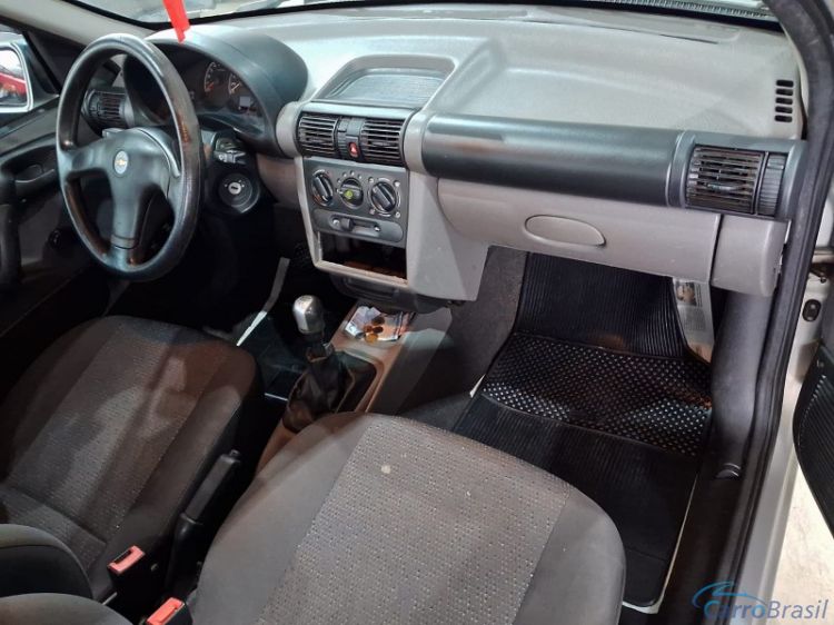 Lud-Car Veículos | Corsa Sedan CLASSIC 1.0 LS 13/14 - foto 7