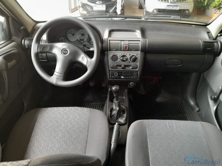 Gabaldo Veículos | Corsa Sedan Classic 1.0 06/06 - foto 3