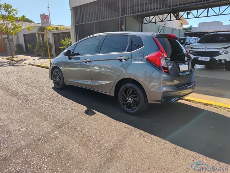 Tonin Automóveis | Fit 1.5 4P. 18/18 - foto 2