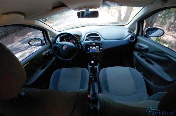 Veicar Multimarcas | Punto 1.4 attractive 13/13 - foto 3