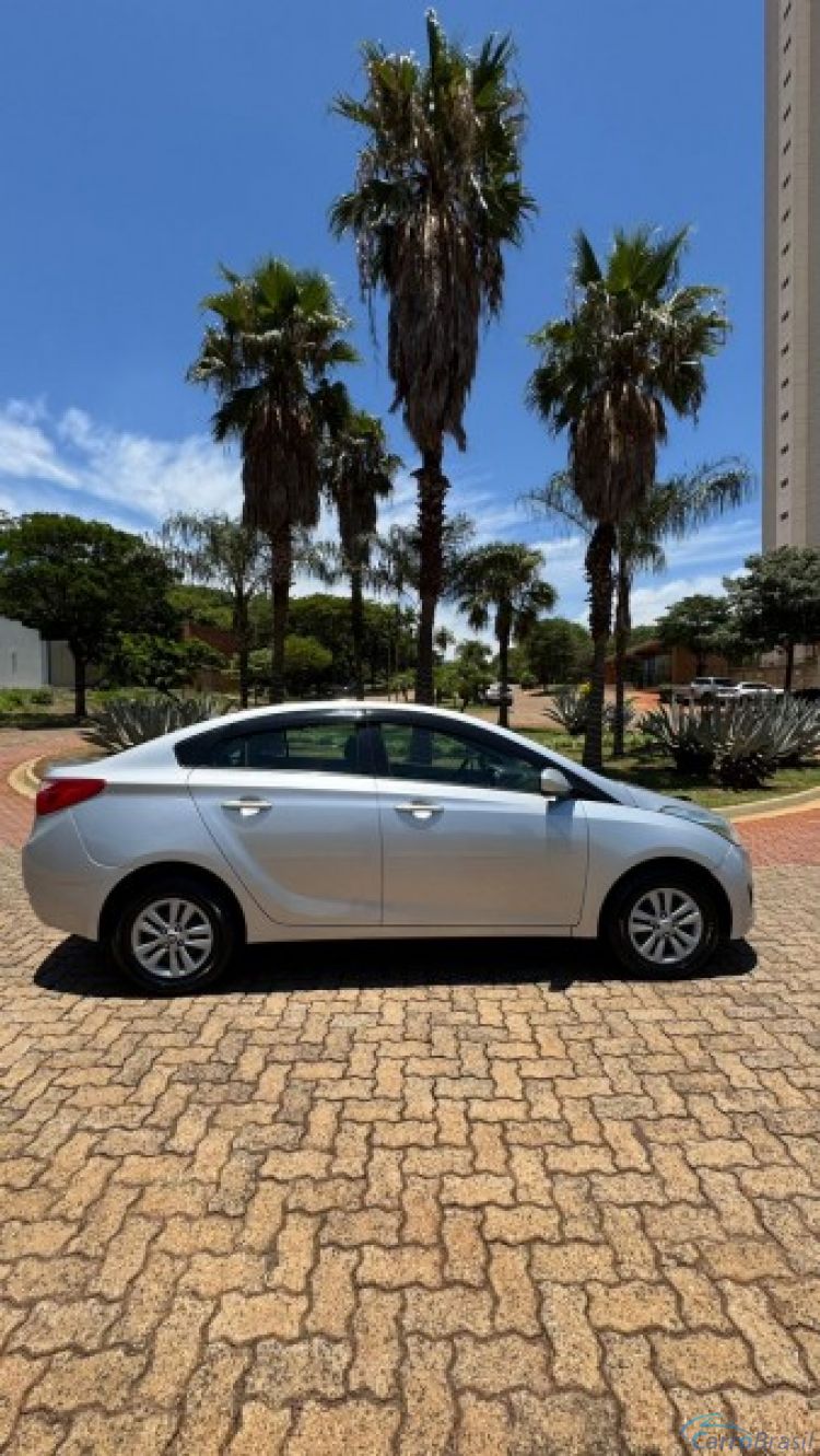 Veicar Multimarcas | HB 20 Sedan 1.6 Confort Plus 15/15 - foto 8