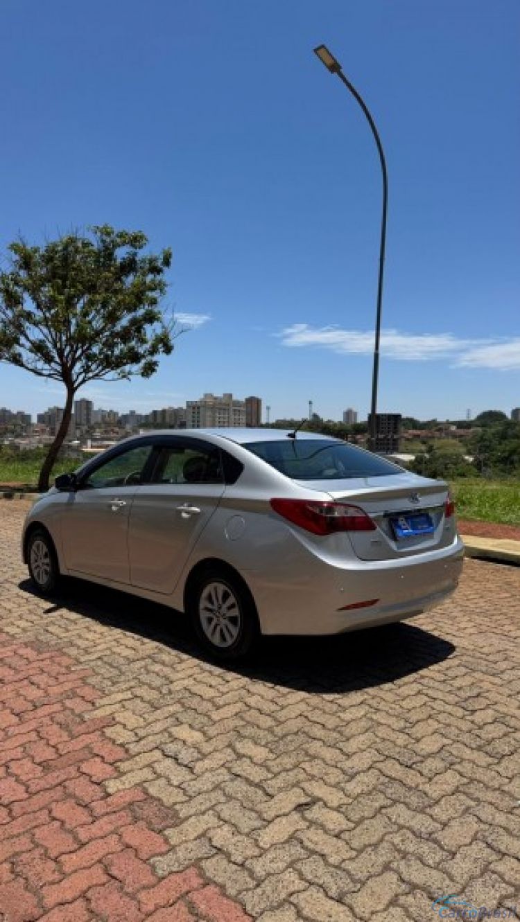 Veicar Multimarcas | HB 20 Sedan 1.6 Confort Plus 15/15 - foto 9