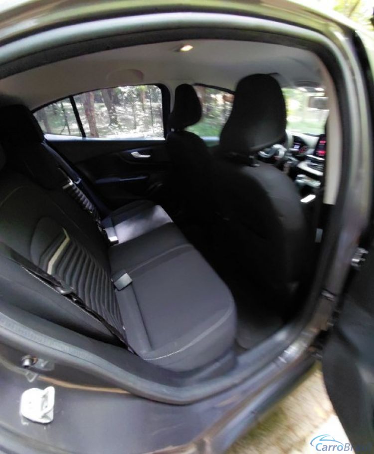 Veicar Multimarcas | Fastback Drive 1.0 T 24/24 - foto 2