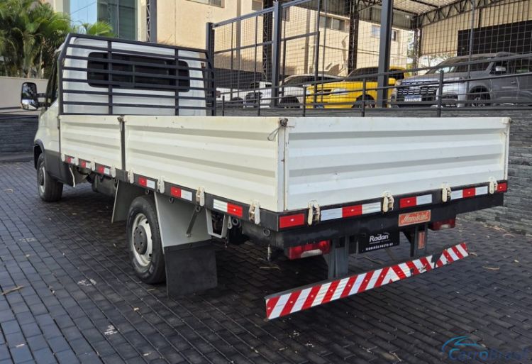 Radan Veiculos | Daily Iveco 35-160 Longo 3.0 (die.)(e6) 22/22 - foto 4