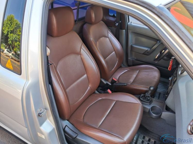 R.L. Veículos | Saveiro 1.6 MI Super Surf 8V 2P. 06/07 - foto 5