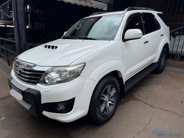 Morumbi Automóveis | Hilux SW4 SRV 3.0 15/15 - foto 4