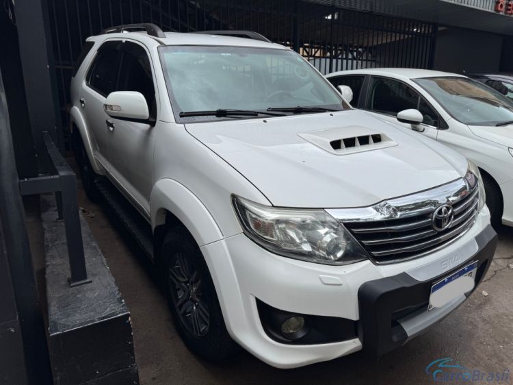 Morumbi Automóveis | Hilux SW4 SRV 3.0 15/15 - foto 5