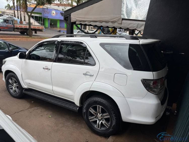 Morumbi Automóveis | Hilux SW4 SRV 3.0 15/15 - foto 2