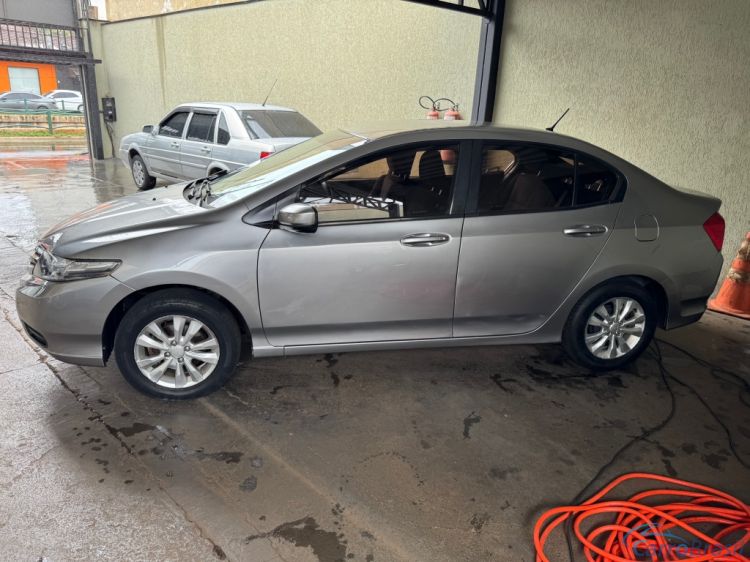 Avenida Veículos | City LX 13/13 - foto 4