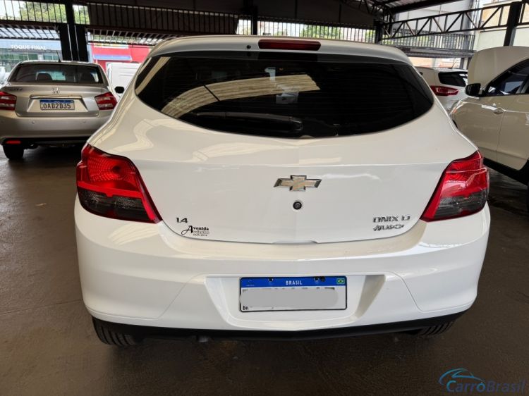 Avenida Veículos | Onix LT 1.4 13/13 - foto 2