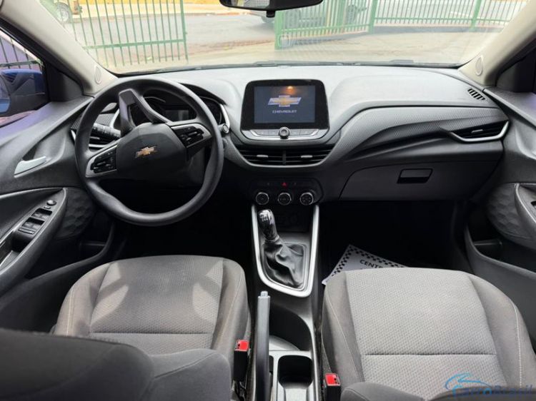 Alemão Veículos | Onix LT 1.0 4P. 22/22 - foto 3