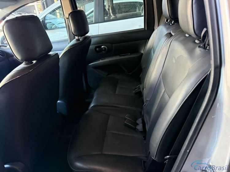 Unna Veículos | Grand Livina 7 Lugares 4P. 13/13 - foto 5