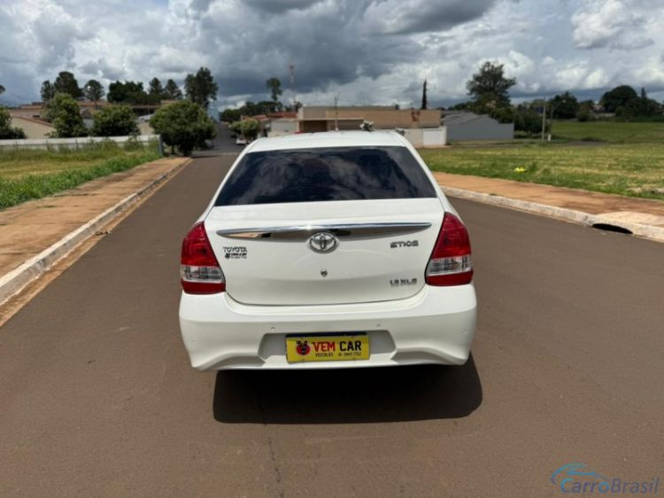 Vem Car Veículos | Etios Sedan SEDAN XLS AUTOMATICO 18/18 - foto 9