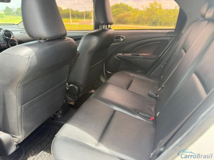 Vem Car Veículos | Etios Sedan SEDAN XLS AUTOMATICO 18/18 - foto 5