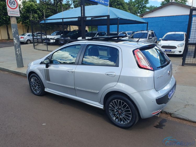 Classe A Veículos | Punto Sporting 1.8 Teto Solar 14/14 - foto 4