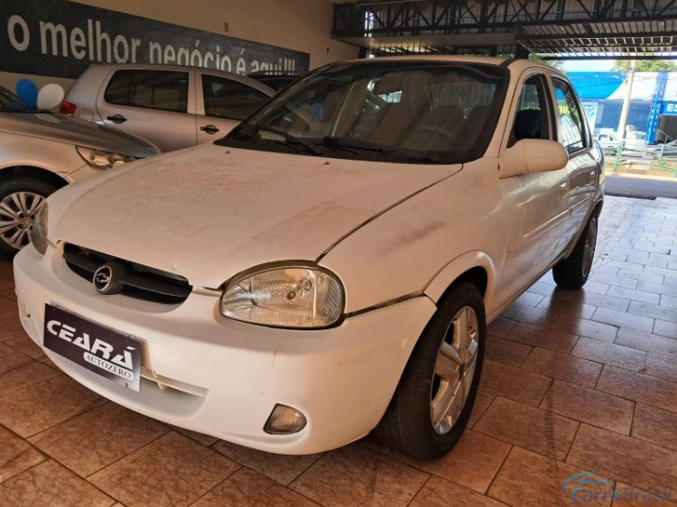 Ceará Autozero | Corsa Sedan SPIRIT 1.0 05/05 - foto 3