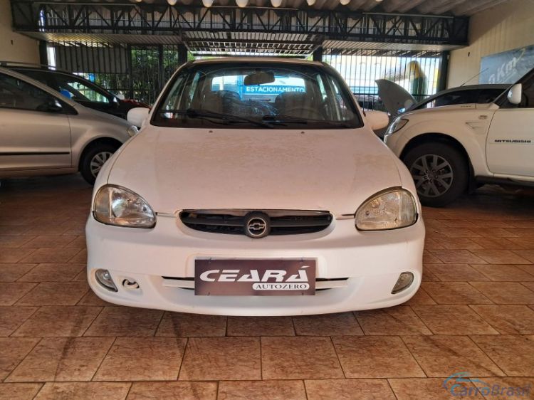 Ceará Autozero | Corsa Sedan SPIRIT 1.0 05/05 - foto 2