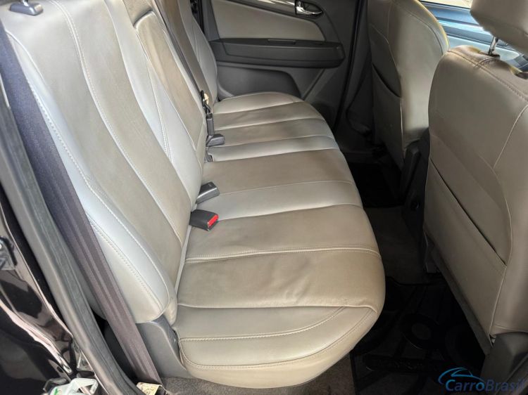 Avenida Veículos | S-10 LTZ 14/14 - foto 8