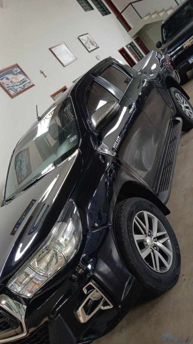 Victor Veículos | Hilux SRV 2.8 CD 4X4 Aut. 4P. 19/19 - foto 10