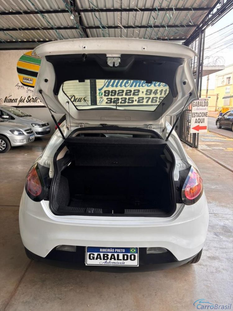 Gabaldo Veículos | Bravo 1.8 Essence 4P. 14/14 - foto 10