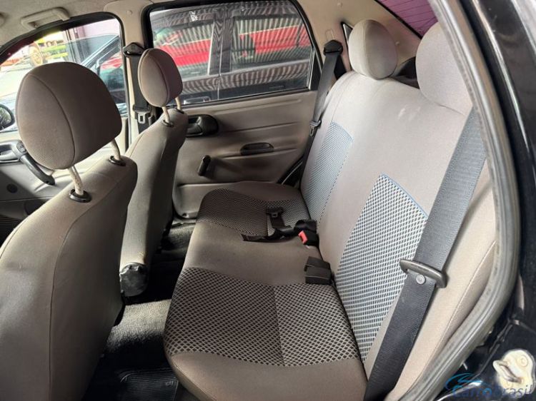 Unna Veículos | Corsa Sedan 1.0 LS 4P. 11/11 - foto 5