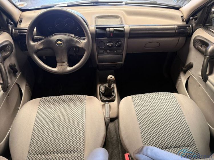 Ney Automóveis | Corsa Sedan Classic 1.0 LS 4P. 10/11 - foto 3