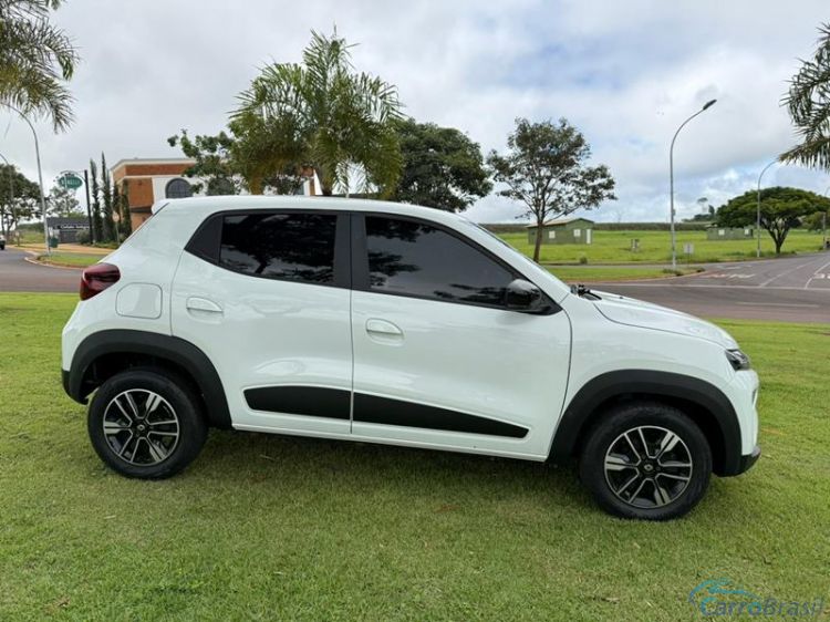 A&T Veículos RP | Kwid 1.0 4P. 25/25 - foto 7