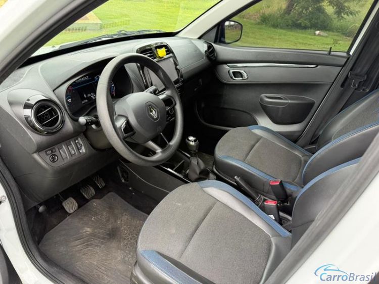 A&T Veículos RP | Kwid 1.0 4P. 25/25 - foto 10