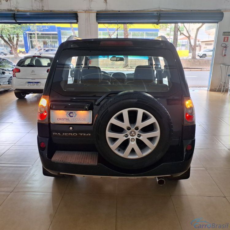 Cristal Veiculos | Pajero TR4 14/14 - foto 2